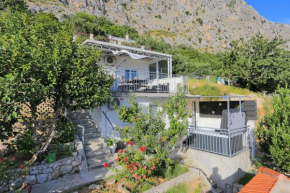 Holiday house with a parking space Borak, Omis - 19020